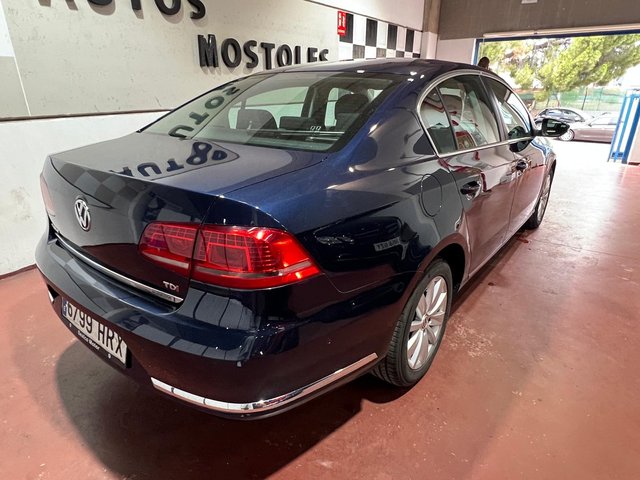 Volkswagen Passat 1.6 tdi 105cv  2013