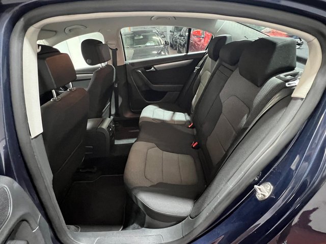 Volkswagen Passat 1.6 tdi 105cv  2013
