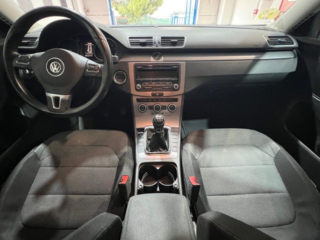 Volkswagen Passat 1.6 tdi 105cv  2013