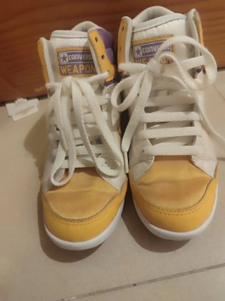 Converse Lakers Morado y Amarillo Talla X