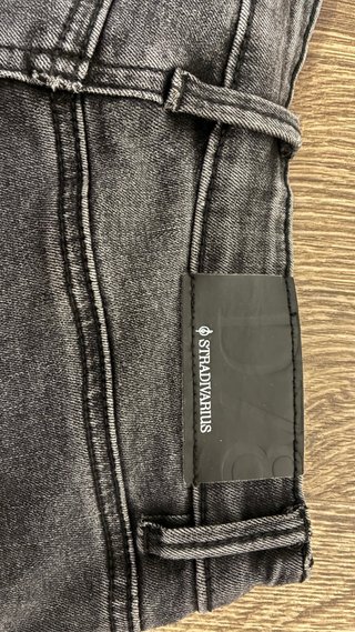 Pantalones vaqueros campana acampanados grises