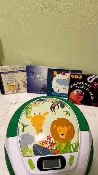Radio CD Infantil + cds regalo