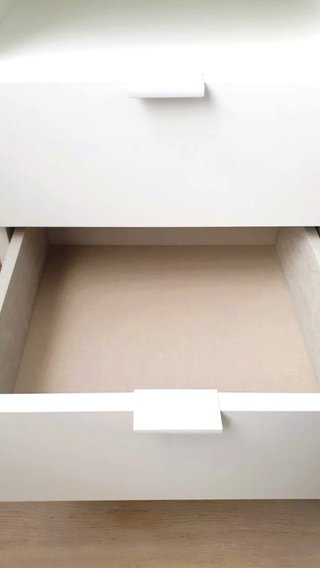 Muebles dormitorio Kenay Home (1 Cómoda+2 Mesitas)