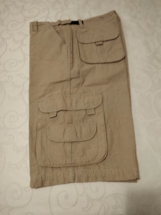 Bermuda multibolsillos beige