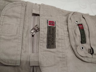 Bermuda multibolsillos beige