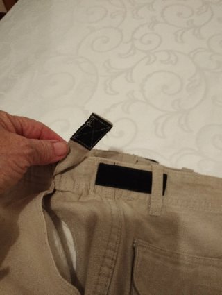 Bermuda multibolsillos beige