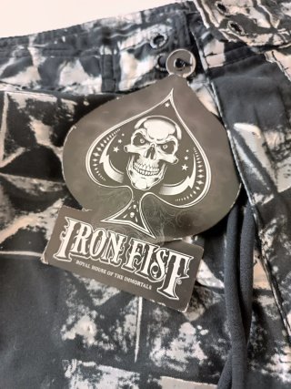 Pantaloncini Iron Fist uomo neri e grigi