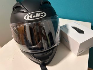 Casco HJC Talla S + Intercomunicador Bluetooth