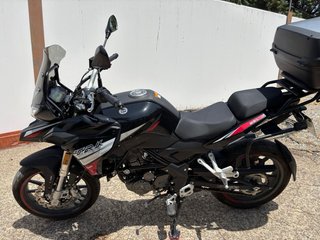 Benelli TRK 251 Adventure Moto