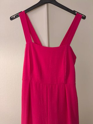Mono rosa tirantes