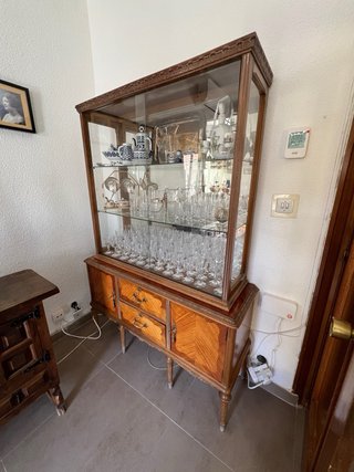Vitrina antigua madera y cristal