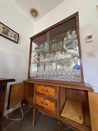 Vitrina antigua madera y cristal