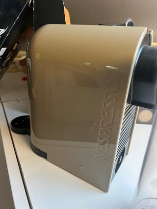 Macchina da caffè Nespresso Krups dorata