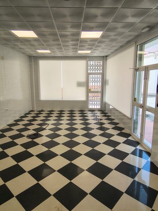 Local comercial / oficina céntrica en Lucena