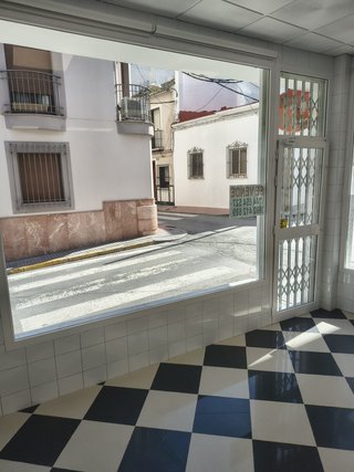 Local comercial / oficina céntrica en Lucena