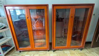 Vitrina de salón madera y cristal