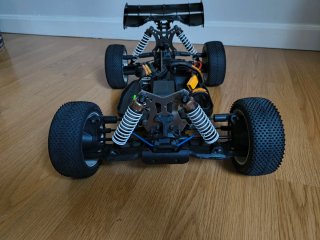 Team Magic B8ER Buggy 1/8 Brushless