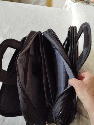 Maletín de trabajo Tauros negro y gris