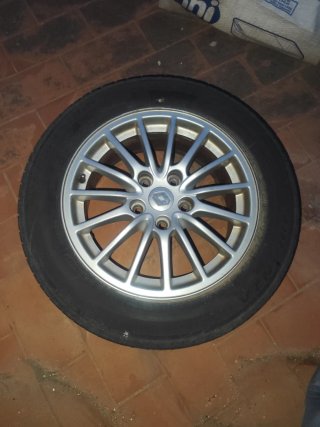 Llanta con neumático Renault laguna 3