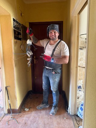 FONTANERÍA Y ELECTRICIDAD.