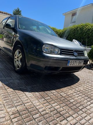 VOLKSWAGEN Golf 1.9 TDi Highline 115CV 3p.