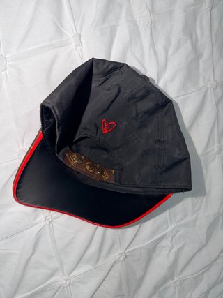 Gorra Louis Vuitton Fall in Love