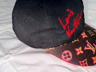 Gorra Louis Vuitton Fall in Love