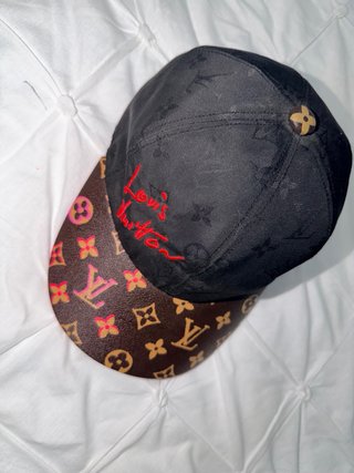 Gorra Louis Vuitton Fall in Love