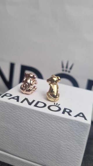 Pandora Disney El Rey León Simba y Nala Charm