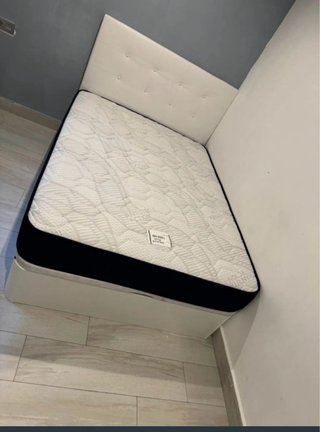 Canapé + Colchón NUEVOS al mejor precio!