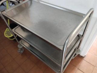 Camarera de acero inoxidable