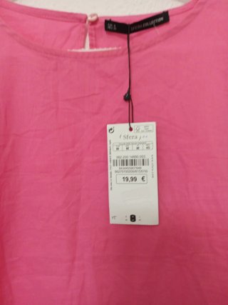 Blusa rosa con volantes