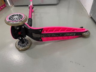 Patinete Globber 3 Ruedas Rosa