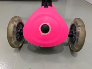 Patinete Globber 3 Ruedas Rosa