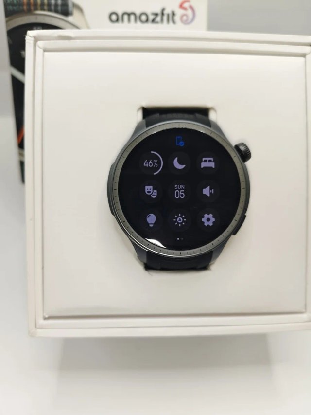 Smartwatch Amazfit Balance Nero/Argento