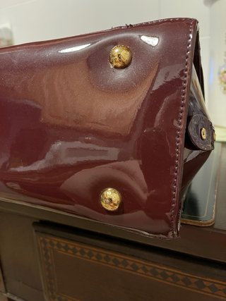 Bolso charol burdeos Louis Vuitton