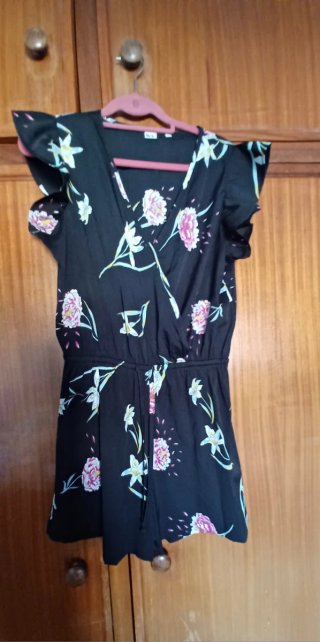 Macacão calção estampado floral