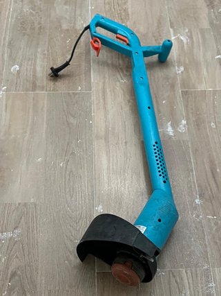 Cortacésped eléctrico azul