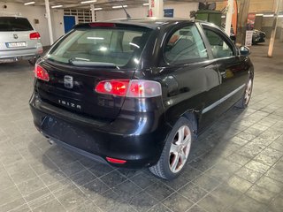 SEAT Ibiza Sport 1.4 100 CV (74 kW)