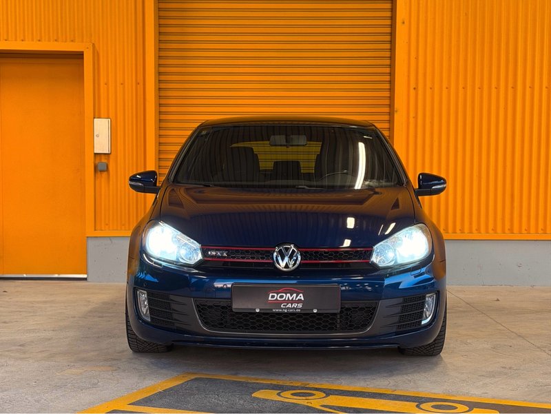Volkswagen Golf 2010, foto 2
