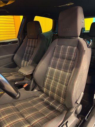 Volkswagen Golf GTI DSG 2.0 TSI 210cv