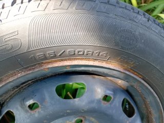 Sé vende una rueda nueva cualquier duda preguntar.