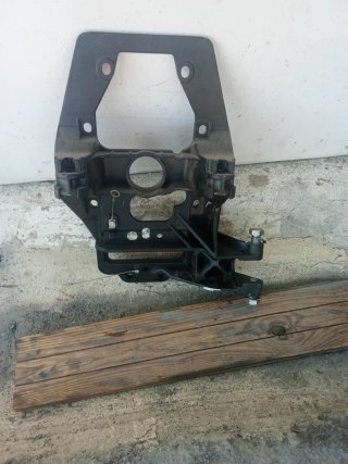 Soporte de cola intraborda