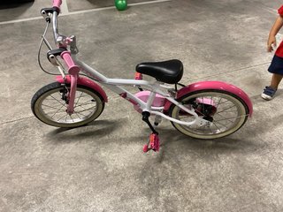 Bicicleta infantil B'TWIN rosa