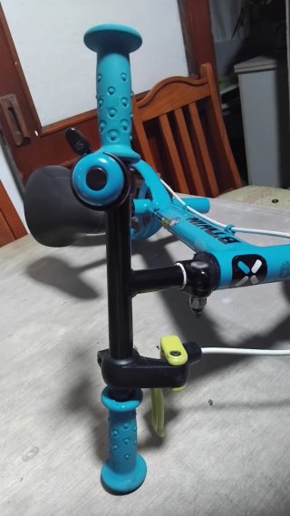 Bicicleta de aprendizaje B'TWIN azul