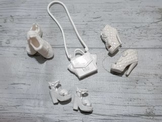 Accesorios Barbie: Bolso y Zapatos Blancos