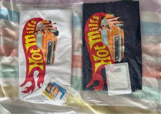 Camiseta Hot Milfs Drop 001 Nil Ojeda