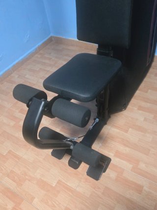 Máquina de ejercicios multi-estación