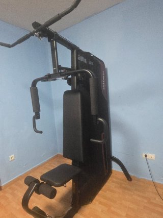 Máquina de ejercicios multi-estación