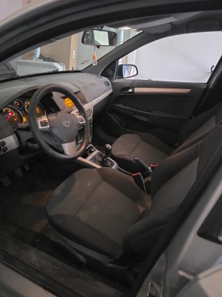 Opel Astra 2007